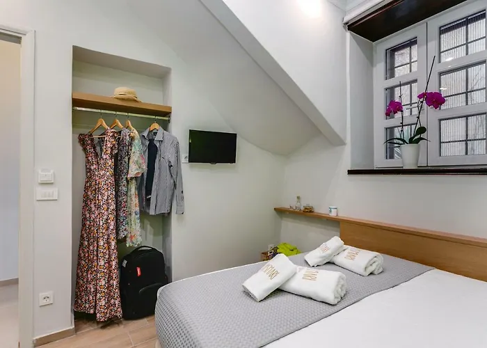 Guest house Harismari Cozy 4*