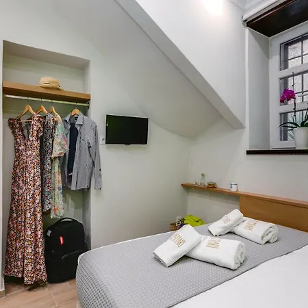 Guest house Harismari Cozy 4*