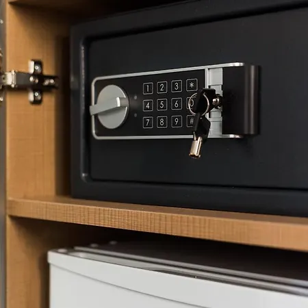 哈瑞斯马瑞舒适酒店