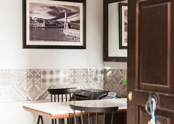 Harismari Cozy 4* חאניה