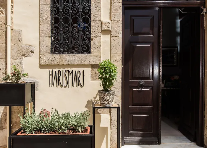 בית הארחה Harismari Cozy