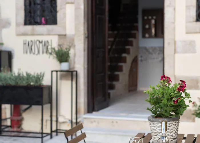 Harismari Cozy בית הארחה 4*